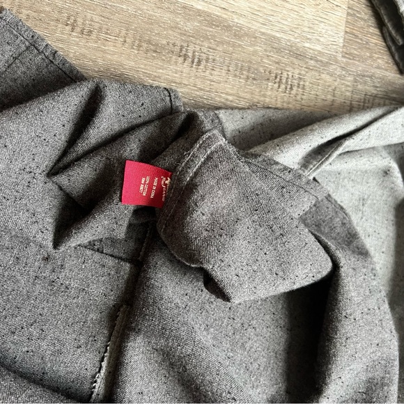 Arizona Jeans Co gray patch button down shirt - Picture 8 of 8